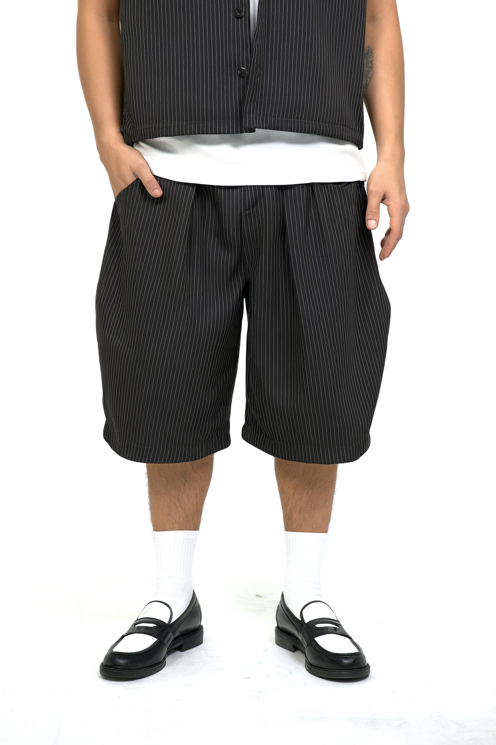 GOT STYLE | Pinstripe Barrel Shorts