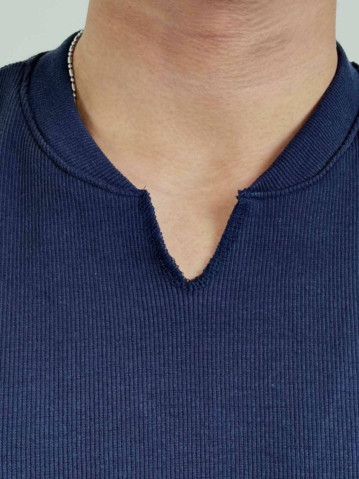 V-Notch Ribbed Muscle Tee