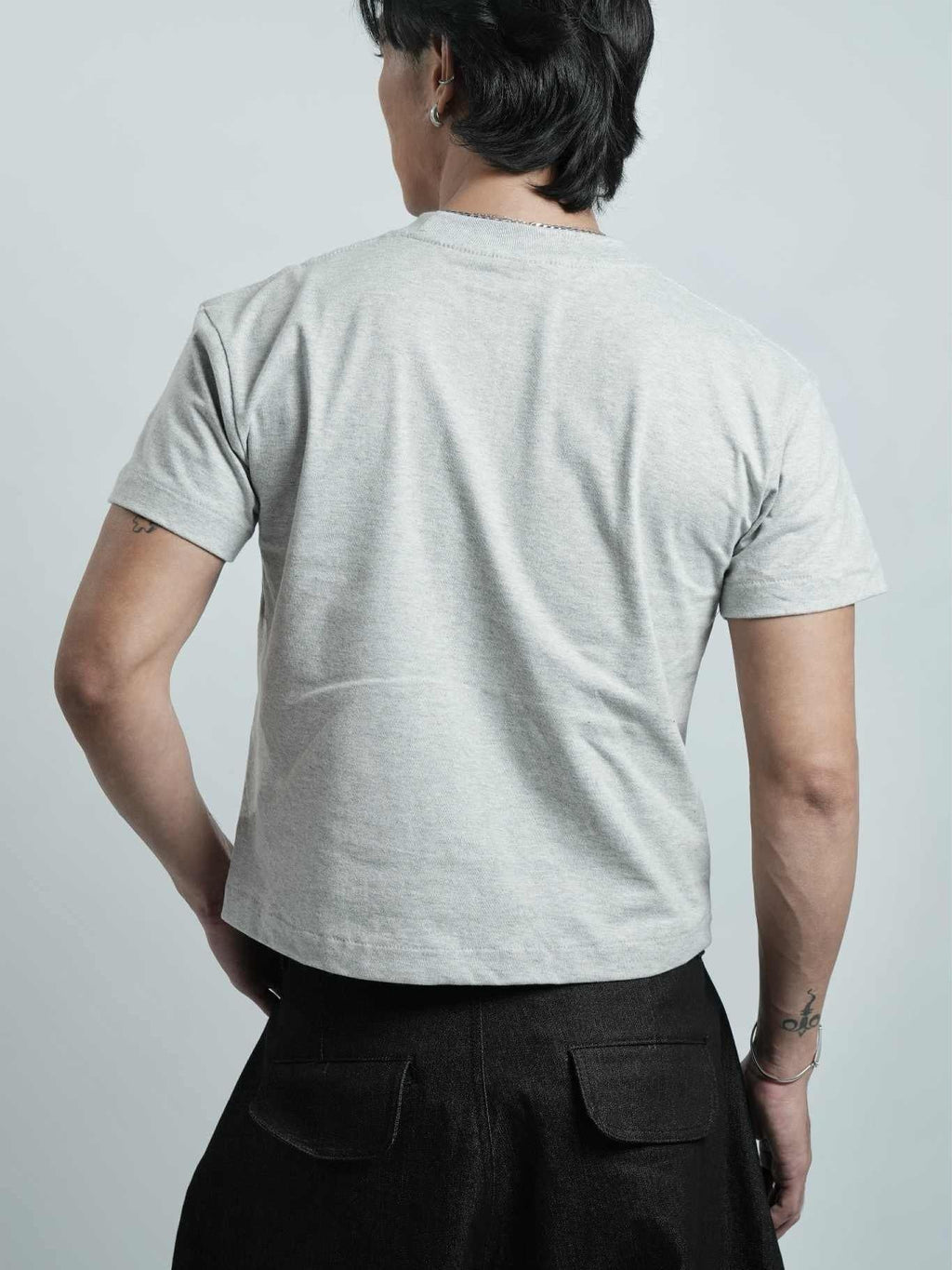 Lightweight Slim Cropped Basic Tee