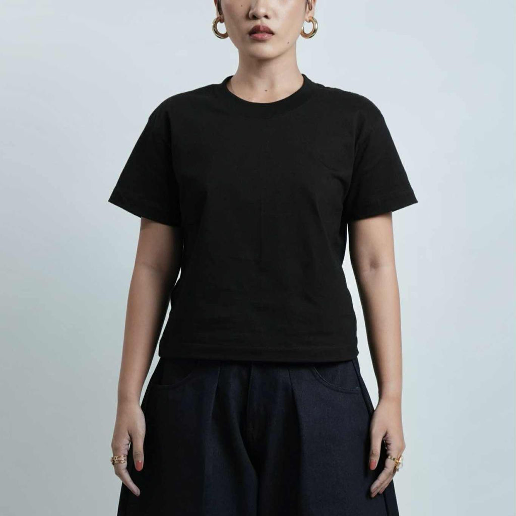 Lightweight Slim Cropped Basic Tee